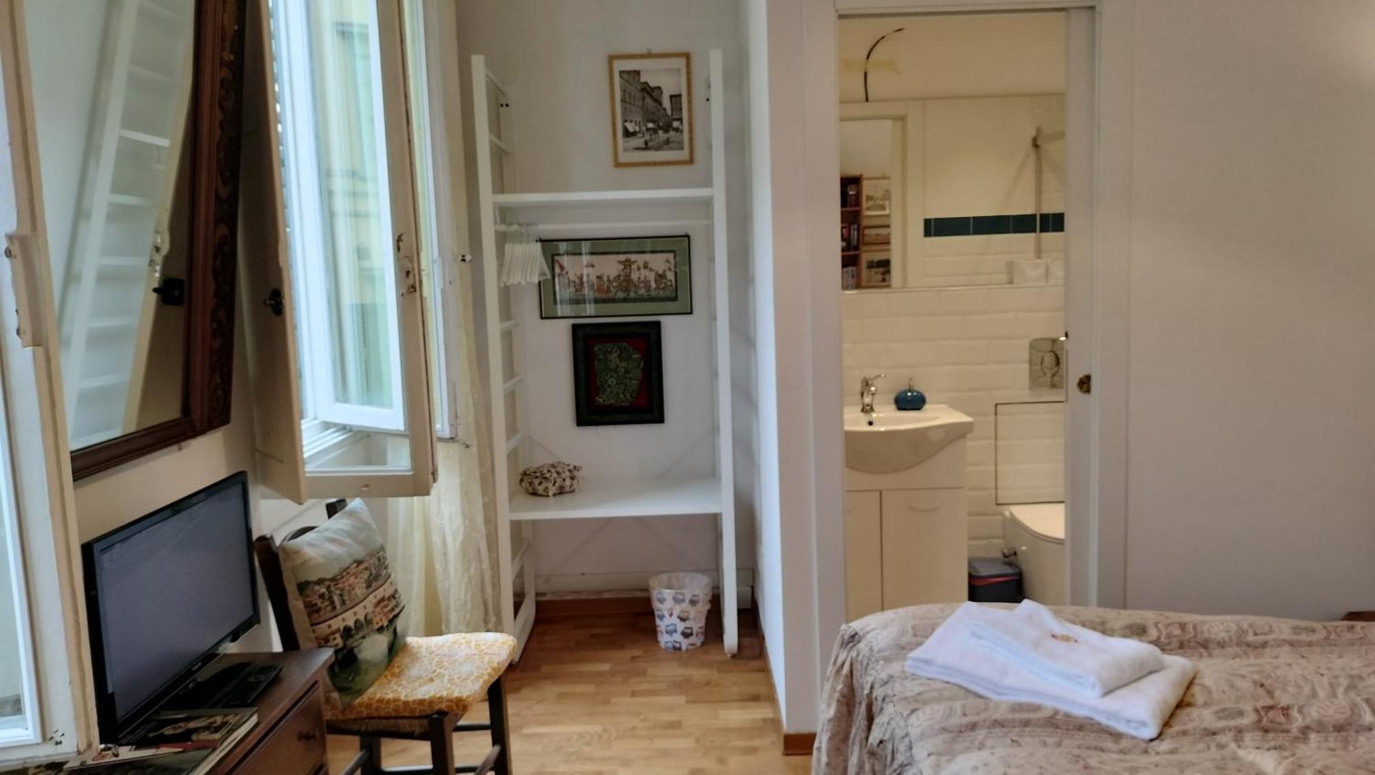 Tre Gigli A Firenze, 5 Minutes From Station, Via Palazzuolo 55 Bed & Breakfast Room photo