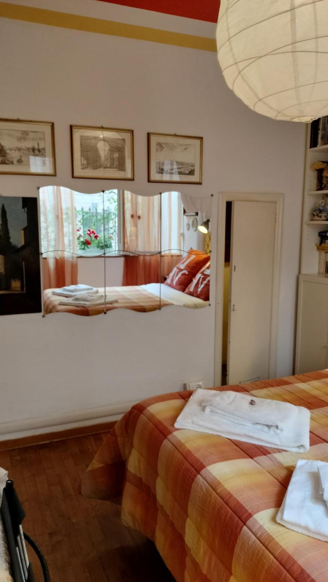 Tre Gigli A Firenze, 5 Minutes From Station, Via Palazzuolo 55 Bed & Breakfast Room photo